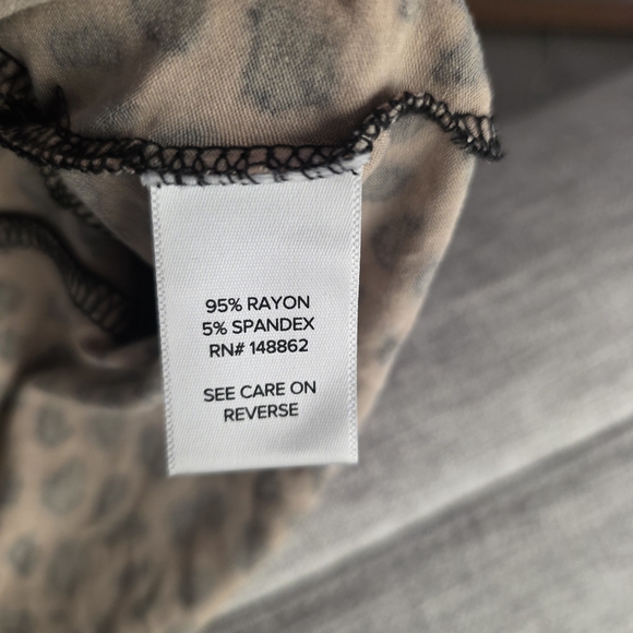 TORRID Leopard Print Tie-Front Top - Picture 9 of 10